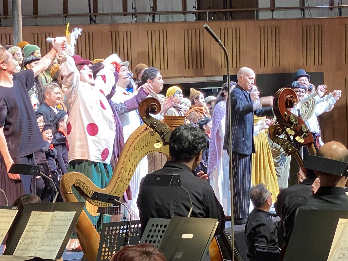 michiyoshi_web's tweet image. 【再放送】
11/9（日）23:20〜
NHK BSP 4K

井上道義指揮
歌劇「ボエーム」
プッチーニ 作曲
演出･振付･美術･衣装：森山 開次
読売日本交響楽団

ミミ：ルザン･マンタシャン
ロドルフォ：工藤和馬
ムゼッタ：イローナ･レヴォルスカヤ
ほか

収録：2024年９月23日
東京芸術劇場コンサートホール