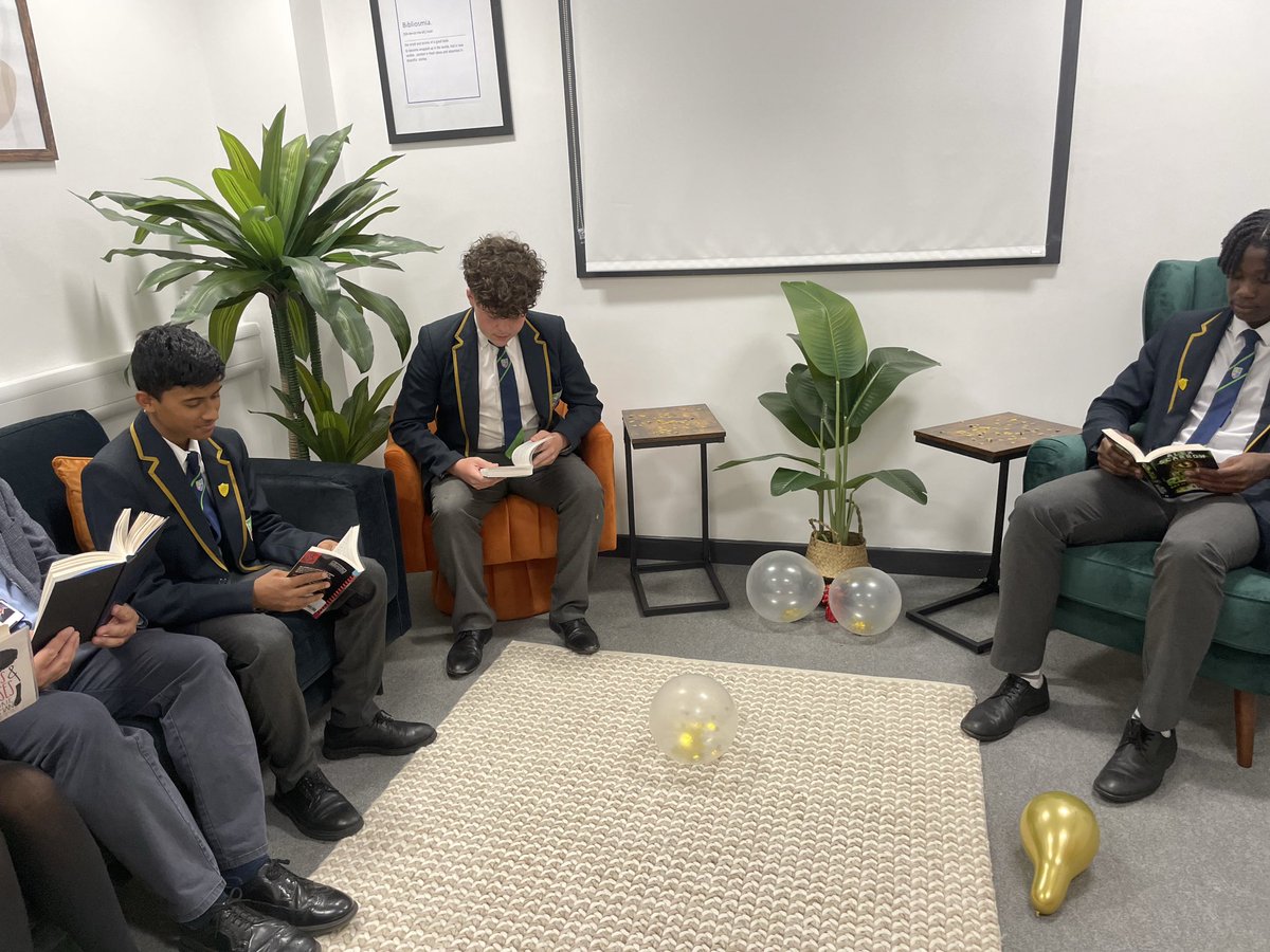 Carl Belle tweet media