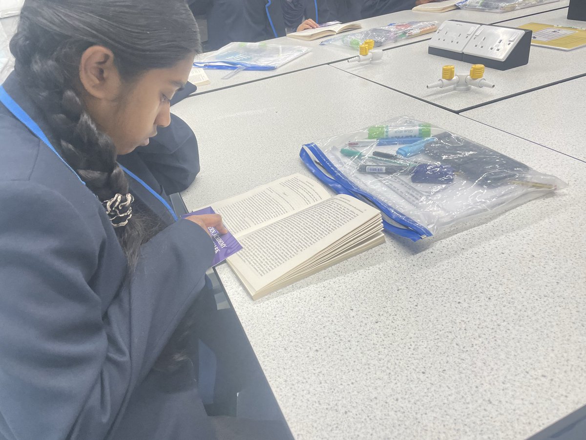 Carl Belle tweet media