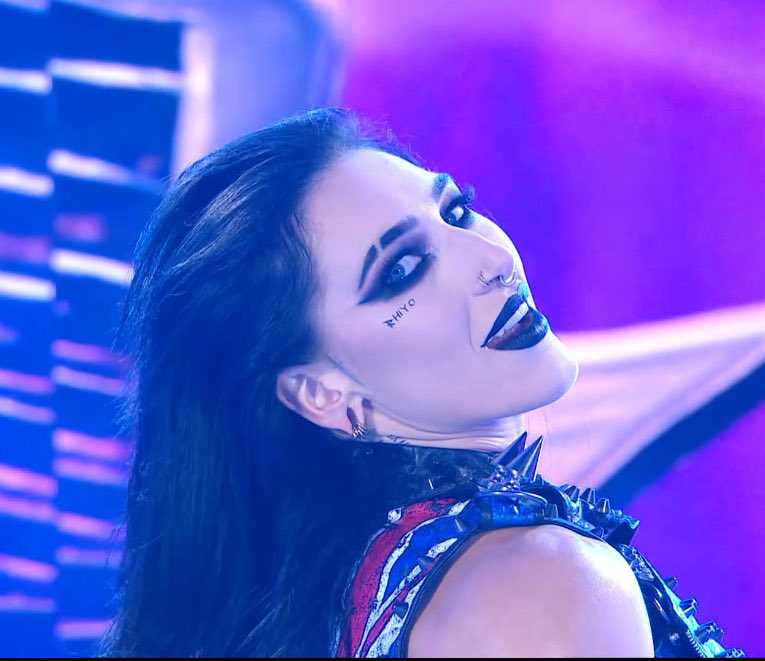 kajiyxma's tweet image. THE MATCHING #RHIYO WHAT IF I CRIED. ily #WWECrownJewel