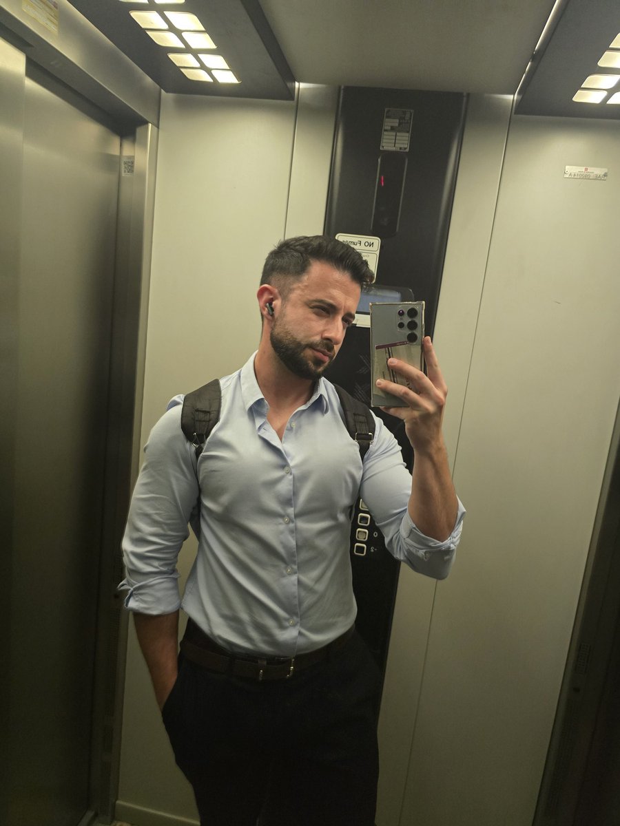 arpecusor's tweet photo. #madrid #ejecutivo #work https://t.co/xzT9BfOH3E