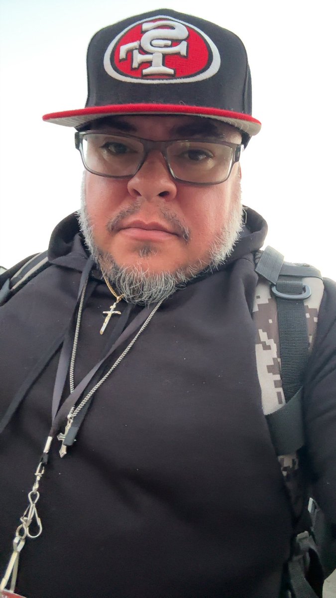Rube510_'s tweet photo. Gameday!!🗣️💪🏽♥️🏈✝️ #CoachLife #EBYFC #YouthFootball https://t.co/IceZlkArN0