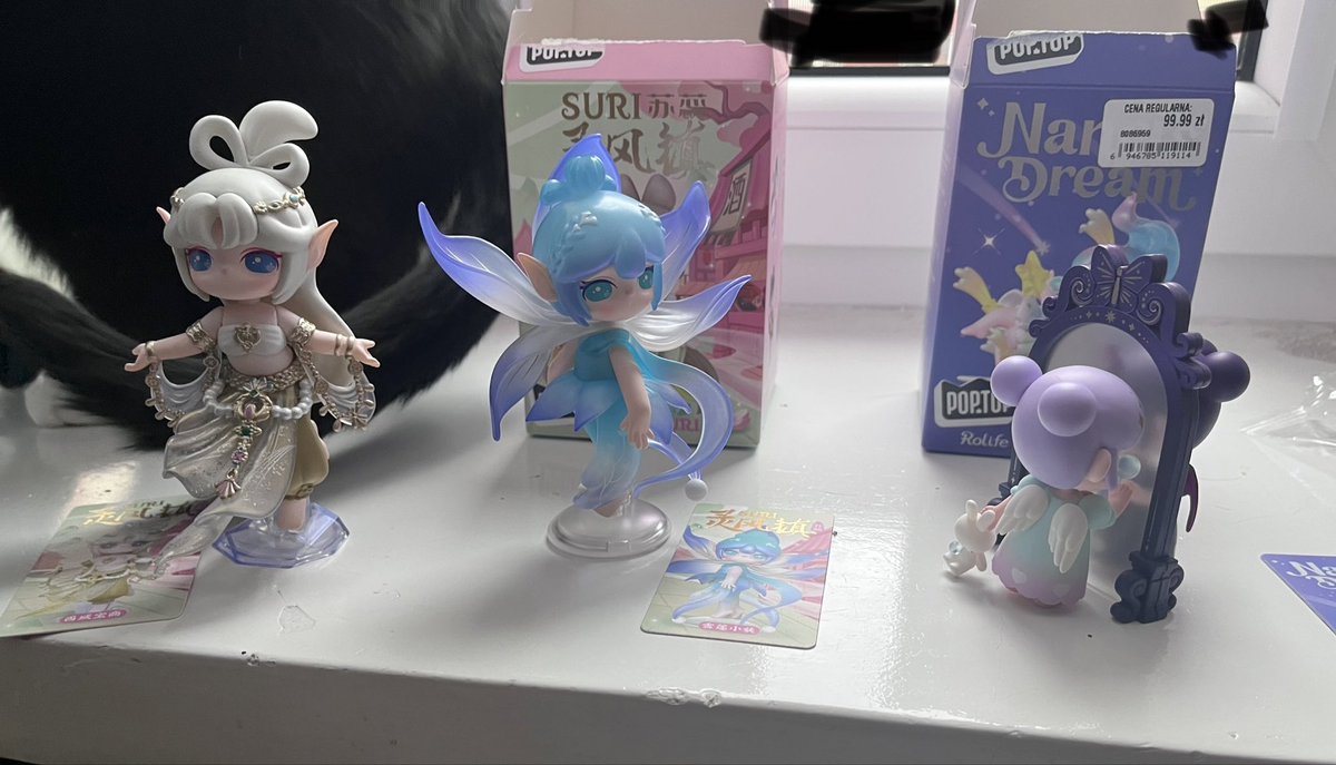 uwielbiam blindboxy 😔😔😔