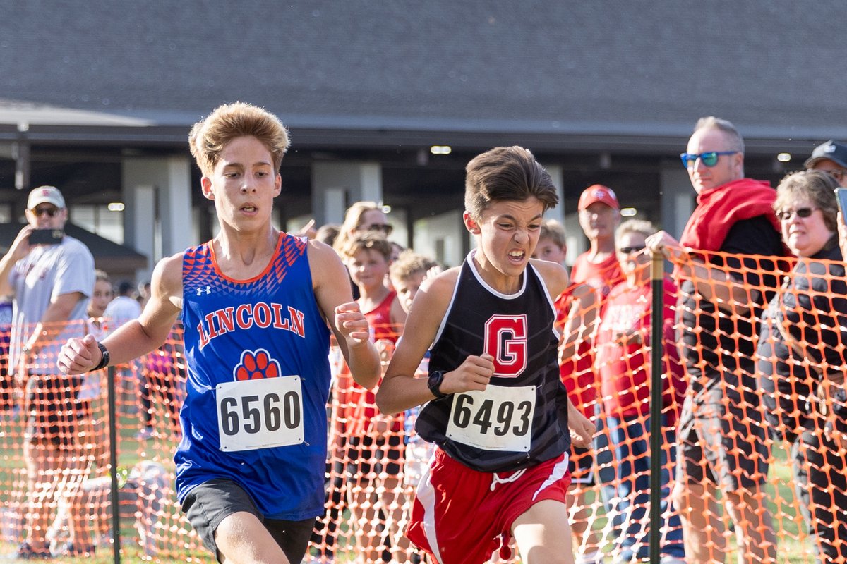 mbaxter091's tweet image. Schools with strong programs. Runners separated by .07 seconds. Both runners heading to IESA state. Congratulations! Oct 10 Granite City.