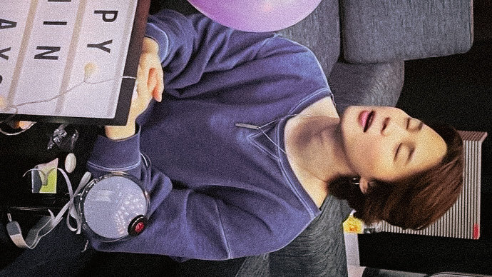 hourlyjimineyes's tweet photo. birthday boy soon ෆ.ᐟ https://t.co/PtQUG8ehCp