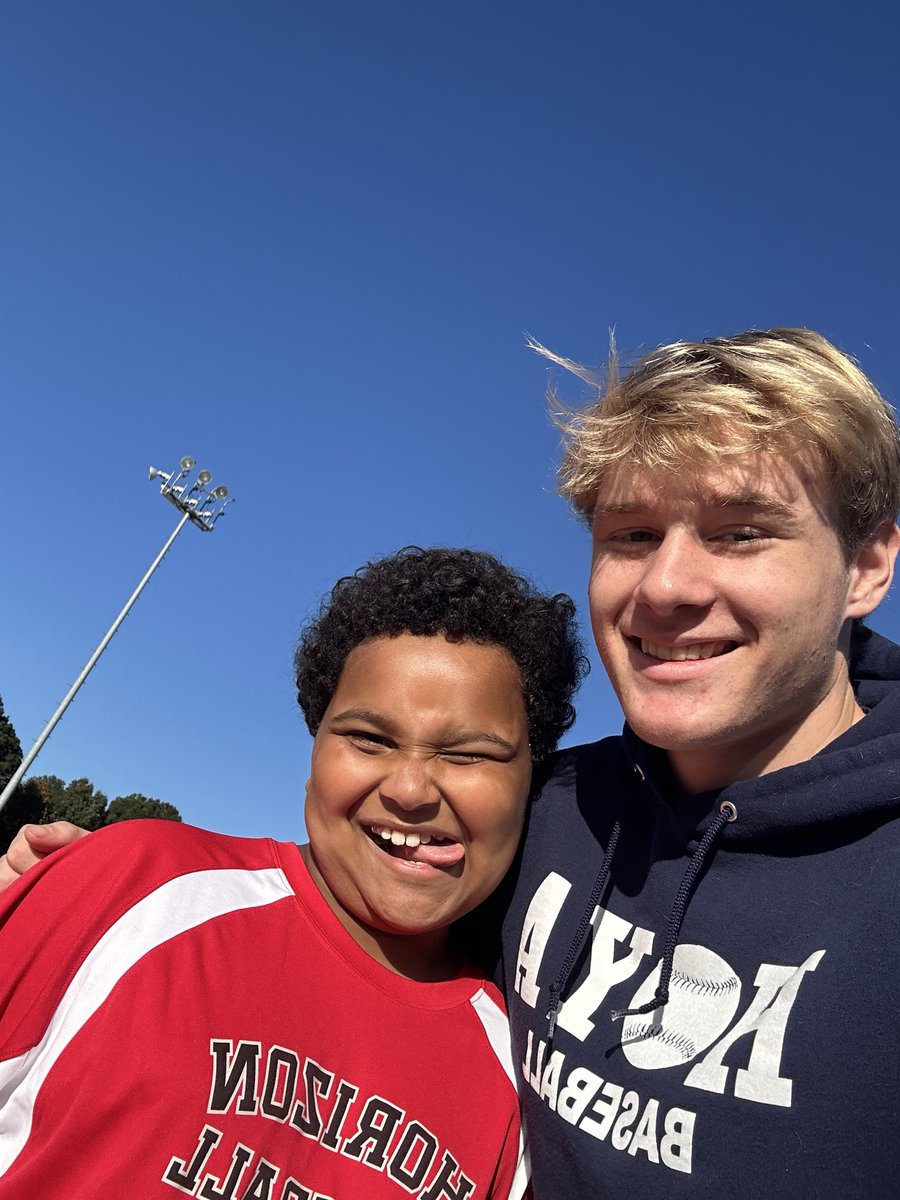 HHoyaBaseball's tweet photo. Had a blast serving today at the Acworth Horizon League. Lots of fun and made some new friends #DirtDogs https://t.co/nazt7ZJMj4