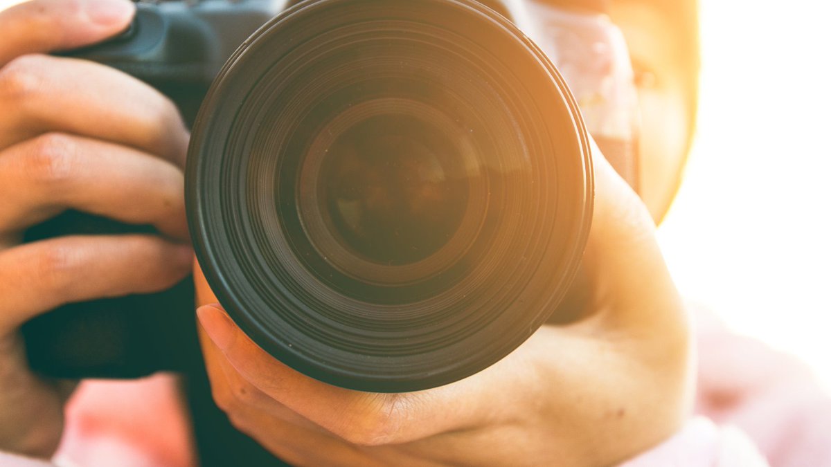 AjuntamentVLC's tweet image. 📸 #Patraix vol vore’s a través dels teus ulls!

Participa en l’III Concurs de Fotografia de la #JMD de Patraix i mostra la vida, els racons i l’ànima dels seus barris.

🗓️ Fins al 31 d’octubre
💶 4 premis de 200 €
➕ Info 👉 tinyurl.com/5cnn9dmt