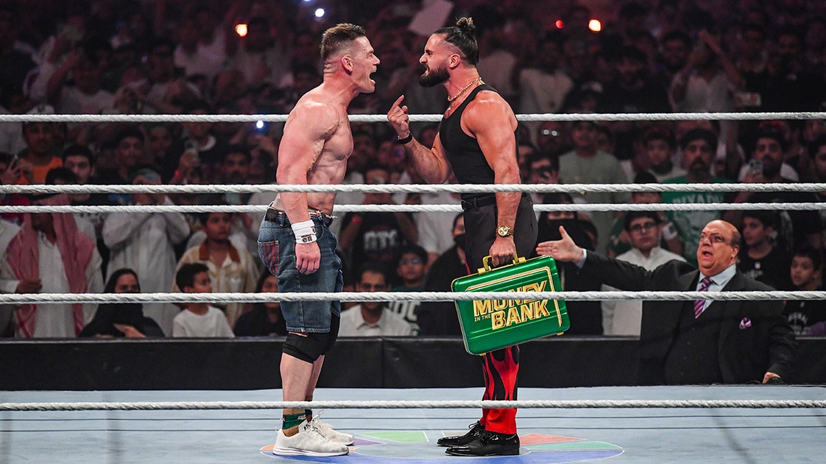 SharkVintage_'s tweet image. dream ia still alive

#SethRollins #JohnCena #OneLastTime