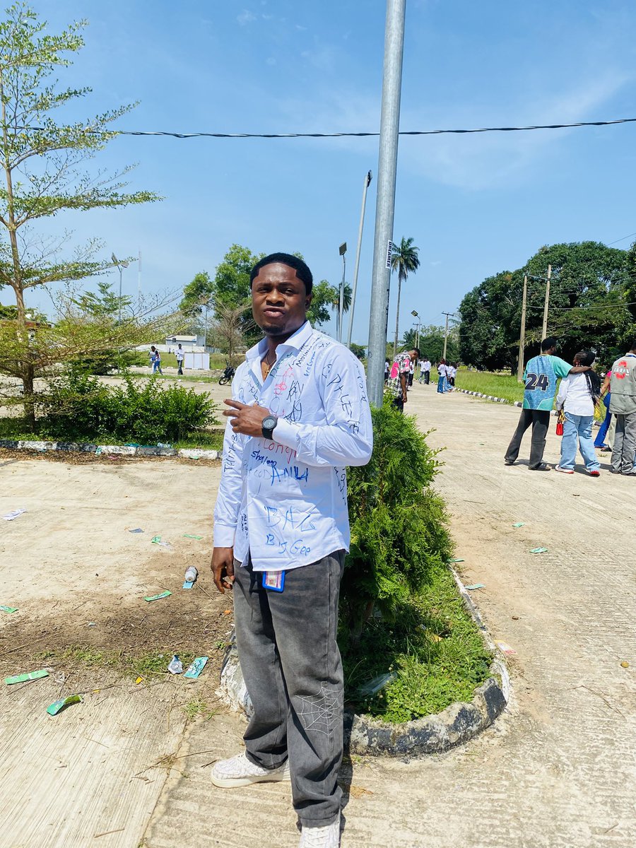 Yefuja1's tweet photo. HERE WE GO 

Industry machine 

Ratel graduates 

Congratulations to me 

@FabrizioRomano @vdmempire @Odumodublvck_ https://t.co/X32Sg8PwL2