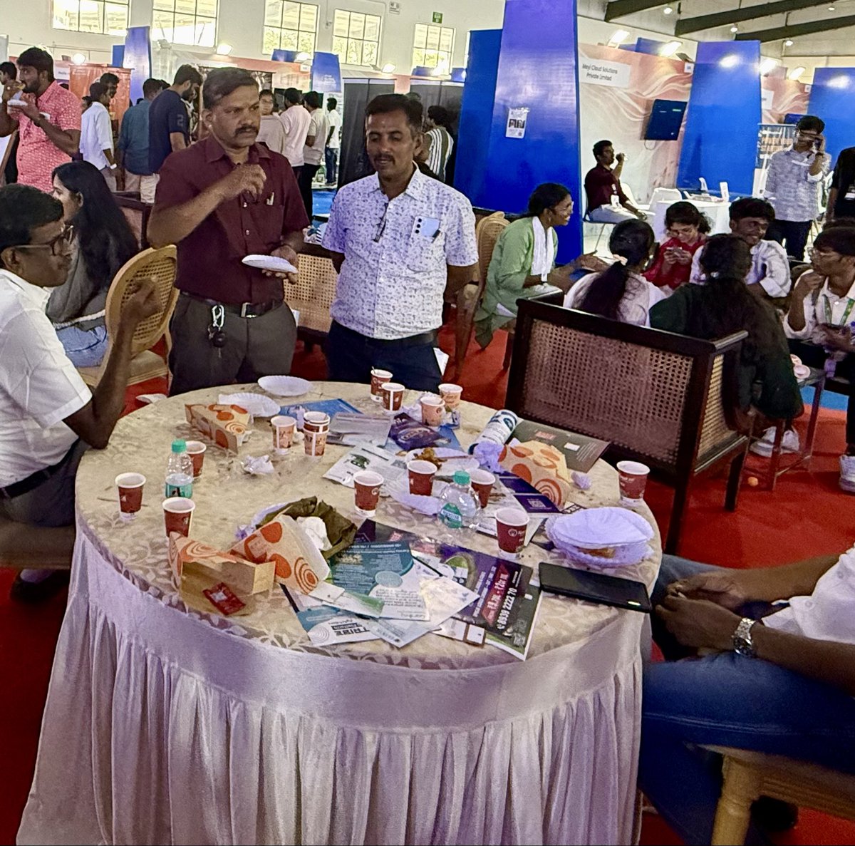 AnanthAyyasamy's tweet photo. // #StartUp-இலும் சமூகநீதி என்பதுதான் #DravidianModel! //

Seriously, Hon’ble CM @mkstalin avl?   There was absolutely ZERO social justice or inclusivity at #GlobalStartupSummit2025.

Foreign stalls, chaos, no space for TN startups, poor facilities & zero support for women/rural/SC-ST founders.
Tamil pride in words, not in action!

Here’s what really happened 👇

🔹 Foreign over Indian:
Prime stalls were given to foreign countries & companies.
No booths, no pitch space, not even a mention for Made in India or Made in Tamil Nadu innovators.

🔹 Access denied:
Many Indian CEOs & delegates couldn’t attend the CM’s inaugural address.
Organizers kept shouting “Any foreign guests?” while Indian entrepreneurs were left outside.

🔹 Poor facilities:
No water, no Wi-Fi, no dustbins, no proper entry/exit.
Exhibitors paid  ₹20,000 and above + GST for tiny stalls with zero basic amenities. no Water, no WiFi, no dust bins, no proper dining or resting space, tables filled with trash, etc.

🔹 Exploitative pricing:
Delegate passes were first ₹2000 → ₹3500 → ₹5000, then sold for ₹1000 through influencers.
No fee relief or assistance for women, SC/ST, or rural startups.

🔹 Disorganized & unsafe:
Stalls literally collapsed during dismantling; garbage everywhere.
Thankfully, no one was hurt — but foreign guests witnessed the mess.

🔹 Crowd over content:
Tens of thousands of students were pushed through the halls, turning the summit into a crowd-management exercise.
Real entrepreneurs couldn’t network or even showcase their products.

திருவள்ளுவர் சிலை வைத்தால் மட்டும் போதுமா?
“சமன்செய்து சீர்தூக்குங் கோல்போல் அமைந்தொருபால்
கோடாமை சான்றோர்க் கணி.” (குறள் 118)
குறள் வழி நடந்து கொள்ள வேண்டாமா?

@StartupTN @CMOTamilnadu — our entrepreneurs deserve respect, visibility, and real opportunities, not slogans and photo-ops.

#StartupTN #TamilNadu #StartupIndia #MakeInIndia #Entrepreneurship #RealityCheck