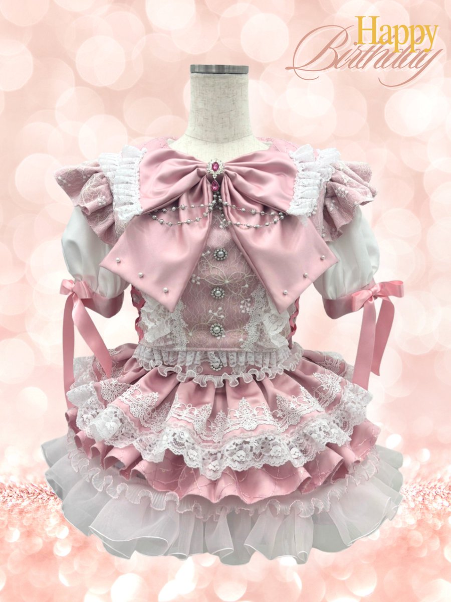 💖制作実績💖

SnowComp/ex（<a href="/snow_complex/">SnowComp/ex | スノコン</a>）
百瀬ひな（<a href="/snowcom_hina/">百瀬ひな SnowComp/ex</a>）さんの初めての生誕衣装を制作しました✨

初めての生誕という特別な日に、
衣装というかたちで携わることができたことをとても光栄に思います。
ひなさんらしい可憐さと透明感を大切に、一針一針丁寧に仕上げました💐