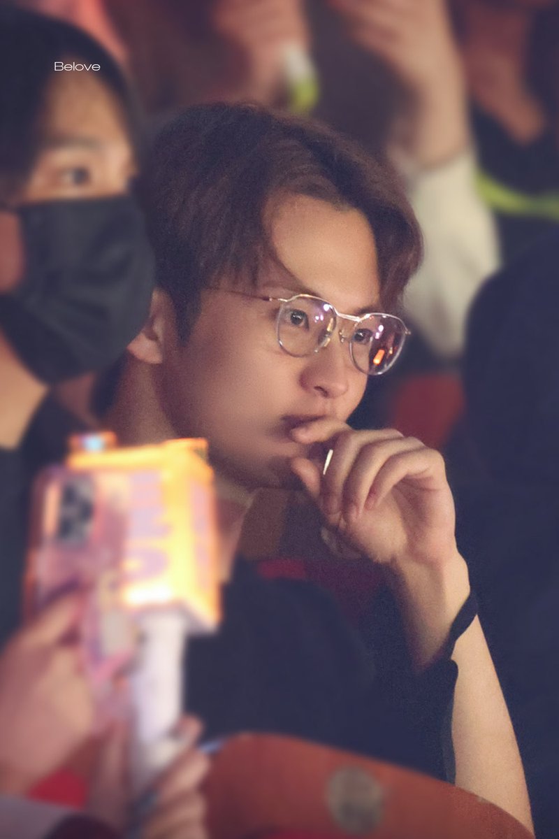 watermelkiee's tweet image. 2024 vs 2025 🤓