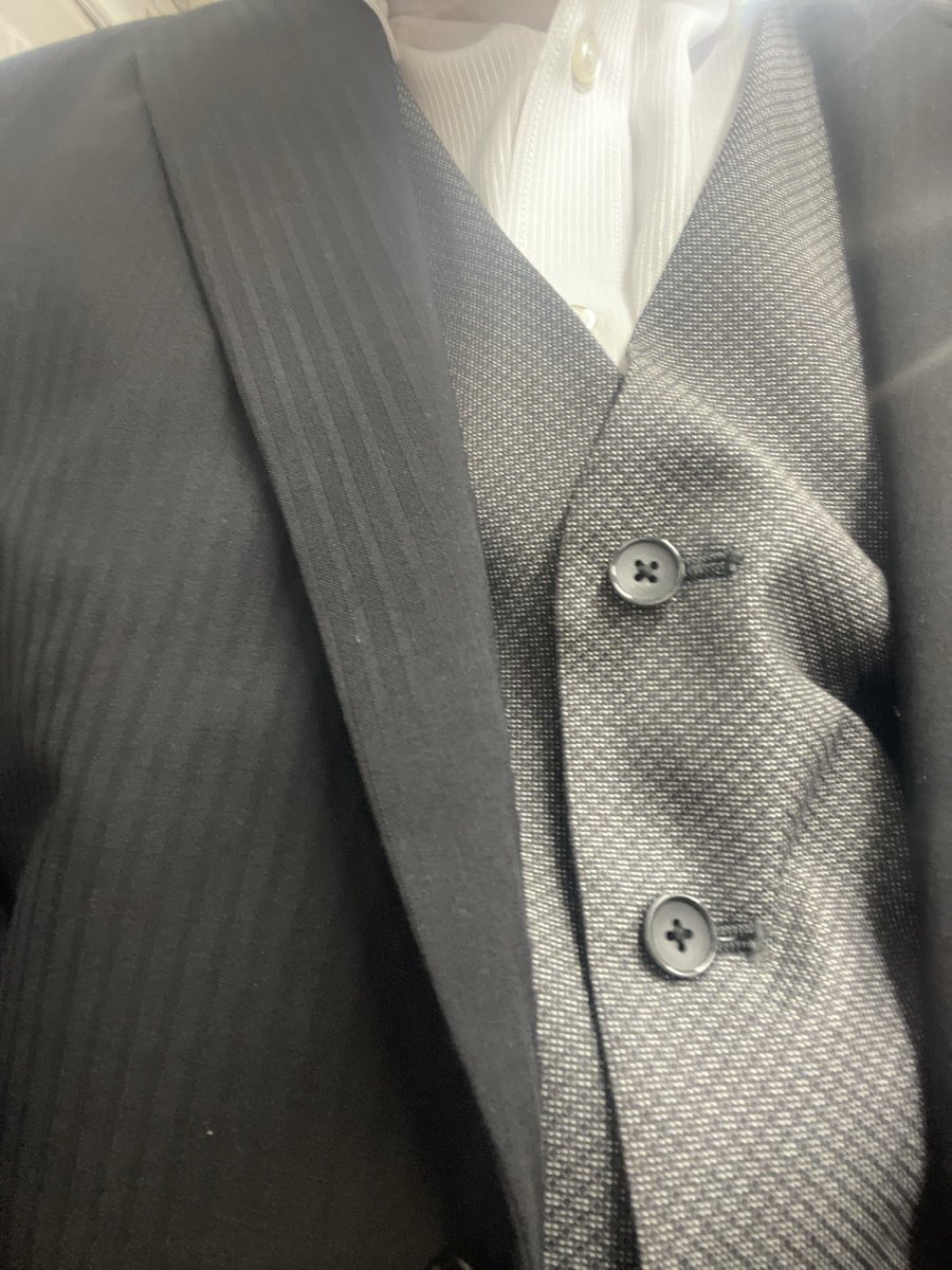 863c_'s tweet photo. 凄い人たちがたくさんいた結婚式
幸せになるんだよ〜！！ https://t.co/Ib1r4l8axN