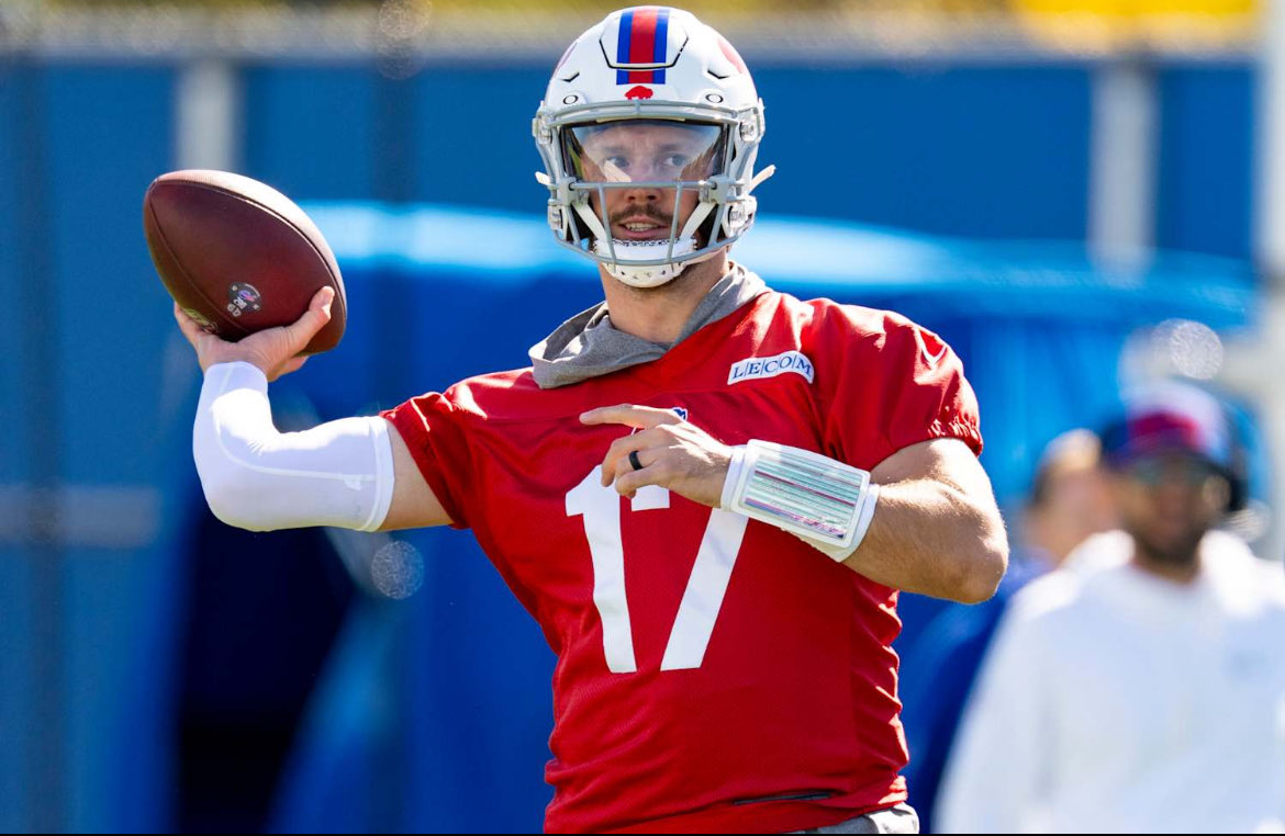 SleeperBills's tweet image. Bills vs Falcons offense - week 6 🔵🔴⚪️🦬
Bills:
30.6 PPG (3rd)
395.8 YDS/G (3rd)
241.4 PASS YDS/G (7th)
154.4 RUSH YDS/G (2nd)
Falcons:
19.00 PPG (27th)
362.75 YDS/G (7th)
226.25 PASS YDS/G (13th)
136.50 RUSH YDS (6th)
#BillsMafia