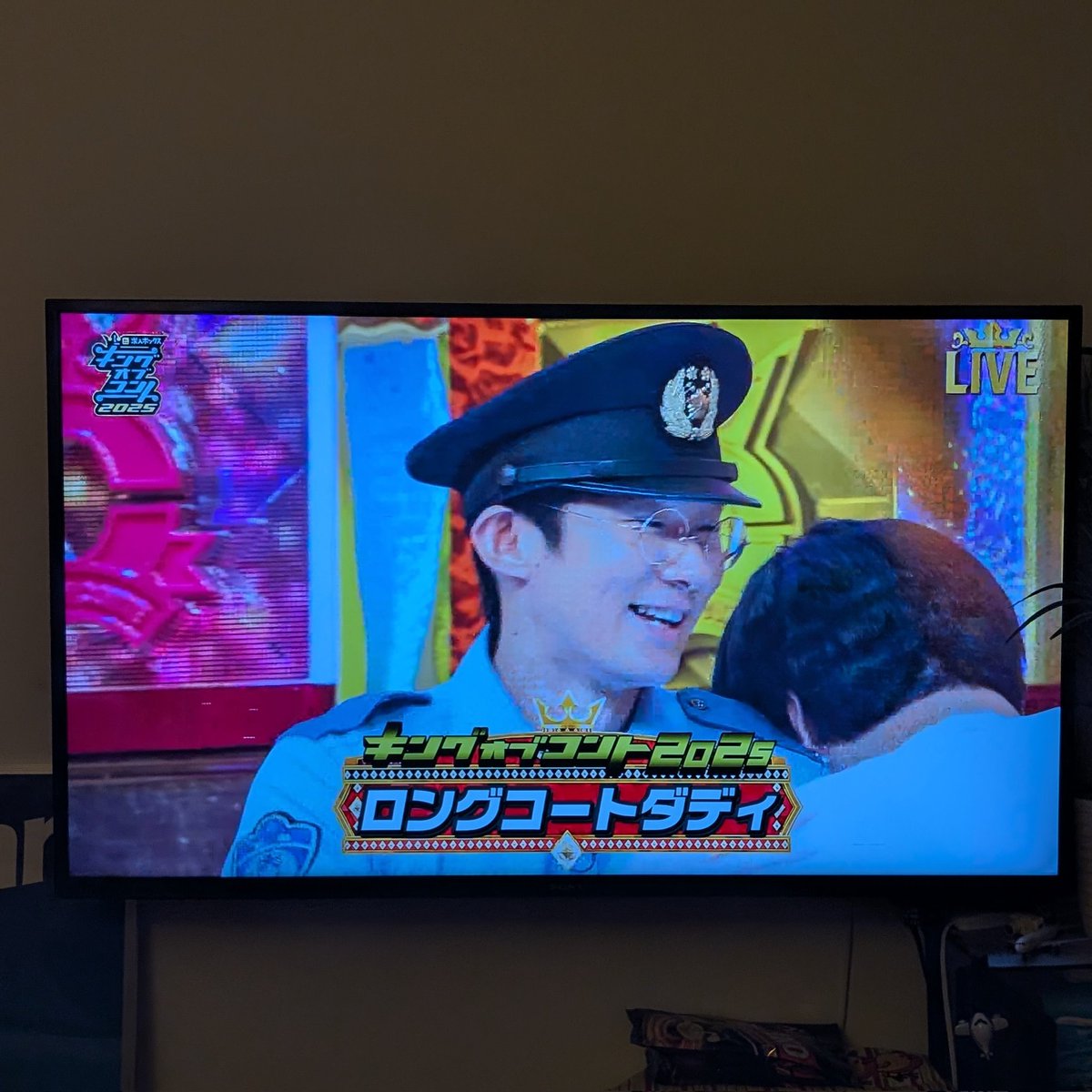 yukip's tweet image. うさちゃんがサトミのまま堂前くんに泣きながら抱きついたところにグッときたしその瞬間この前のダブルインパクトのニッシャの二人の姿も思い出したし私のiPad待ち受けに鎮座するこの二組が揃って今年チャンピオンになったのホンマ嬉しいおめでとうロングコートダディ。#キングオブコント