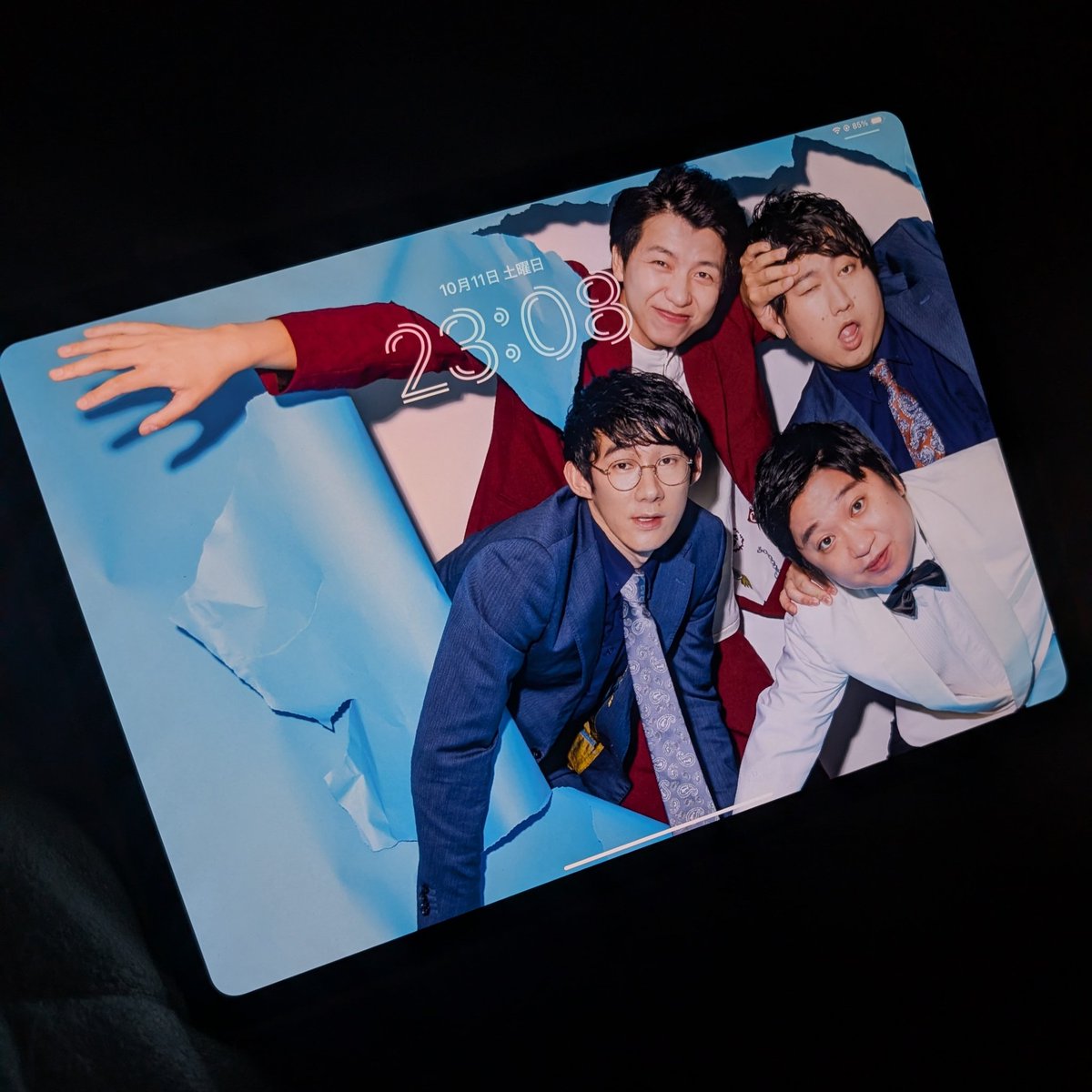 yukip's tweet image. うさちゃんがサトミのまま堂前くんに泣きながら抱きついたところにグッときたしその瞬間この前のダブルインパクトのニッシャの二人の姿も思い出したし私のiPad待ち受けに鎮座するこの二組が揃って今年チャンピオンになったのホンマ嬉しいおめでとうロングコートダディ。#キングオブコント