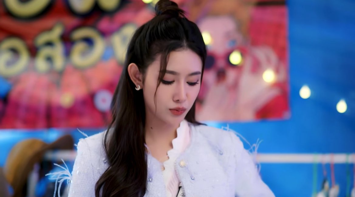 DekhopO14125's tweet image. น้องวาวอย่าเพิ่งหงอย 2,500 มีคนจ่ายให้ได้ 

NACKPAT DEBUT SERIES EP1

#UnlimitedLoveEP1
#UnlimitedLoveTheSeries 
#บริษัทนี้ไม่มีจำกัด 
#แน็กพัด #NackPat