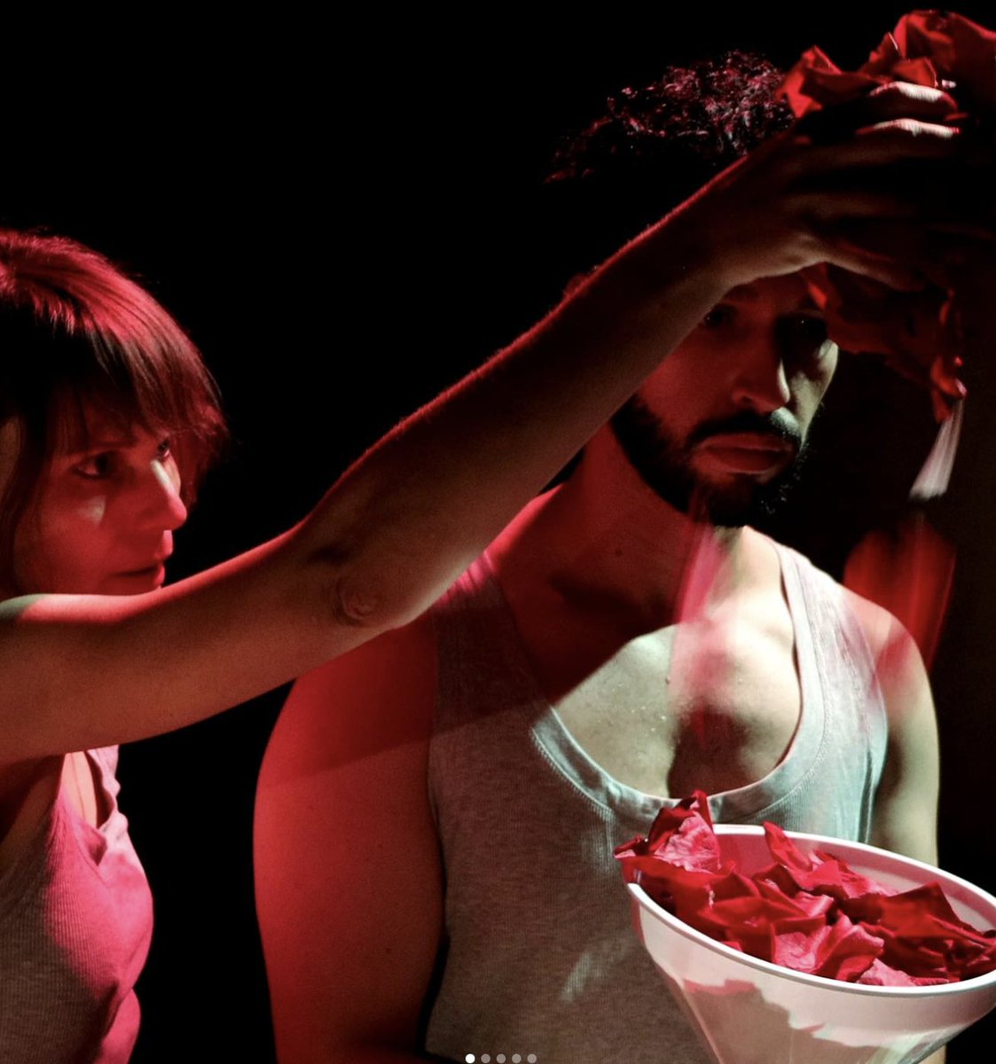 Memorias de un Tiquis Miquis: El hambre imposible de ser normal archivell.es/2025/10/el-ham…