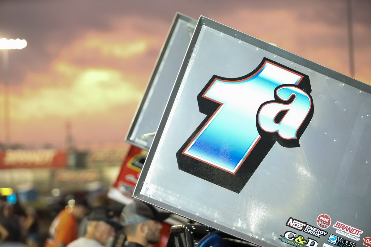 Whether you’re team Outlaw or Posse, we can all agree on one thing.

Tonight, we race for Scruffy.