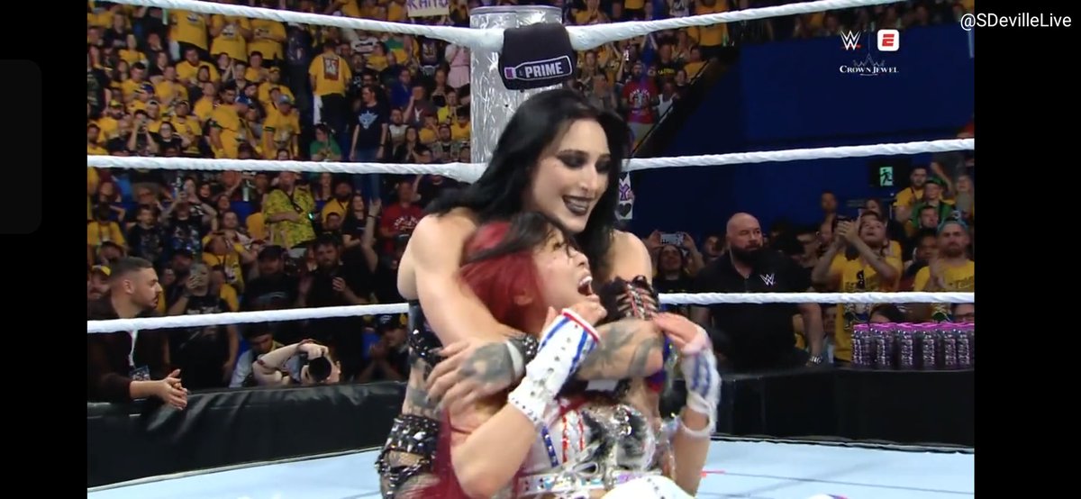 SDevilleLive's tweet image. Rhea Ripley &amp;amp; IYO SKY wins #WWECrownJewel