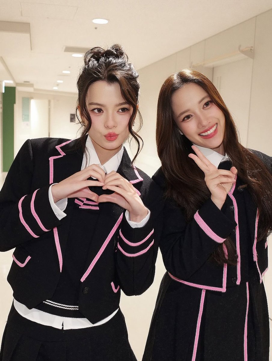 freenbeckfc's tweet image. 🫶✌️....

@srchafreen @AngelssBecky

SAROCHA REBECCA HAPPY TIME
#FreenBeckyFMinOsaka
#ฟรีนเบค #FreenBecky 
#srchafreen #Beckysangels