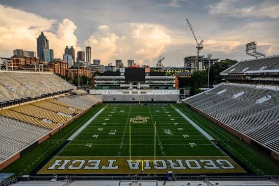📍I will be at Georgia Tech today
<a href="/Jamesleonard87/">James Leonard</a> <a href="/CoachBeale03/">Tyler Beale</a> <a href="/CoachTMcKnight/">Trent McKnight</a>
