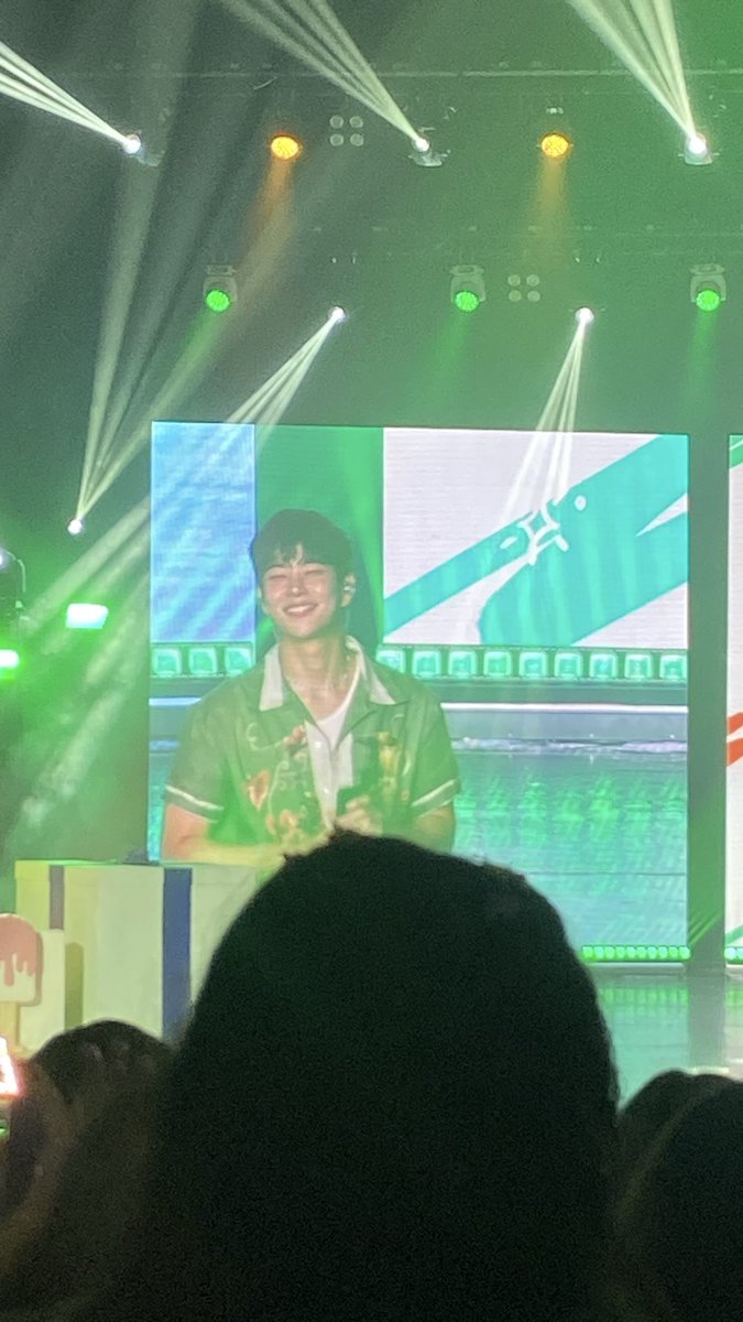 mjhuta_'s tweet photo. hello, nakita ko na ult bias ko?!???!!!!!?????? kim myungjun mahal na mahal kita huhuhuhu galing mo talaga kuya mj 😭😭😭 https://t.co/ohUBuLAkX2