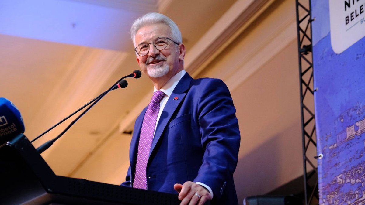 📌 Gözaltındaki eski Nilüfer Belediye Başkanı Turgay Erdem fenalaşınca hastaneye götürüldü
gercekgundem.com/guncel/gozalti…