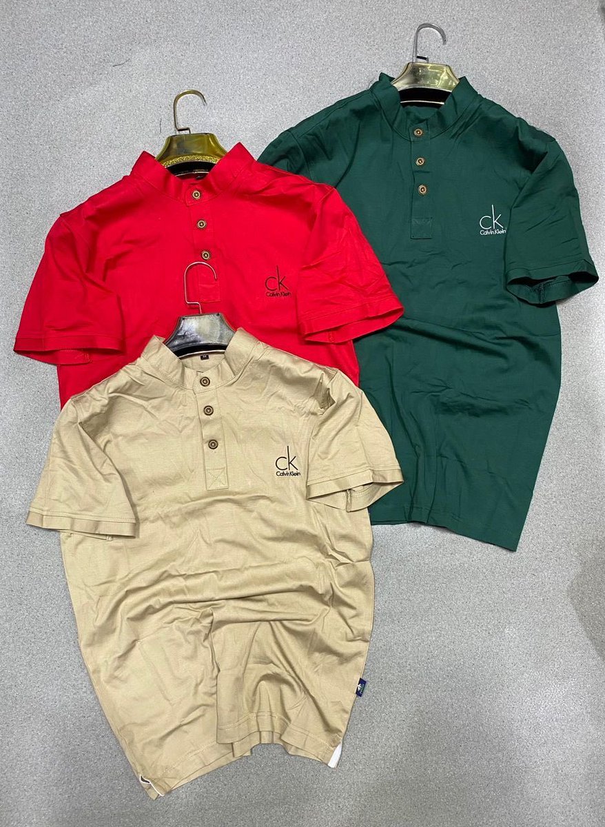 Lacoste disponible 
Prix 6000
Numéro : 78 699 78 30