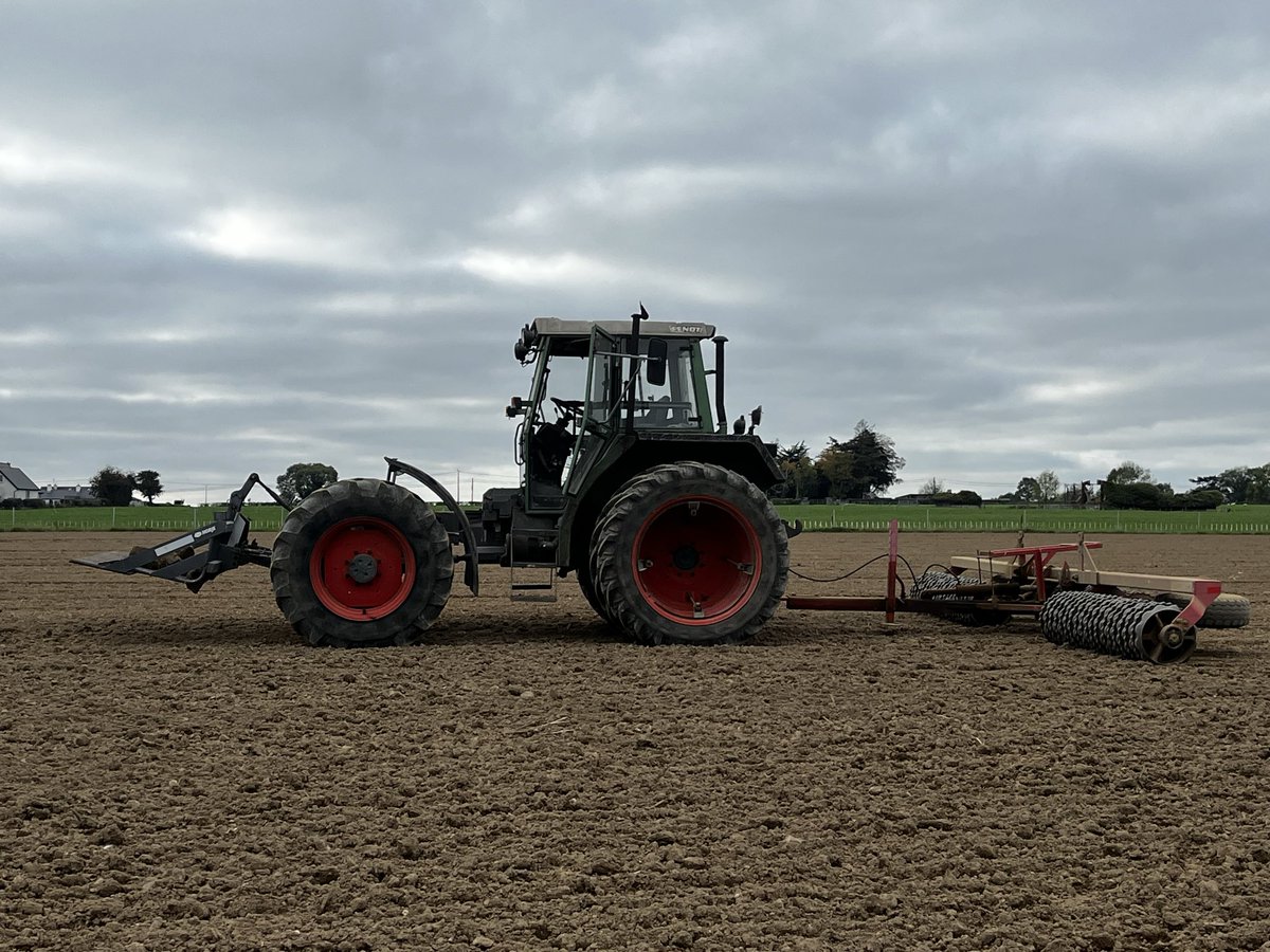 William Hutchinson. tweet media