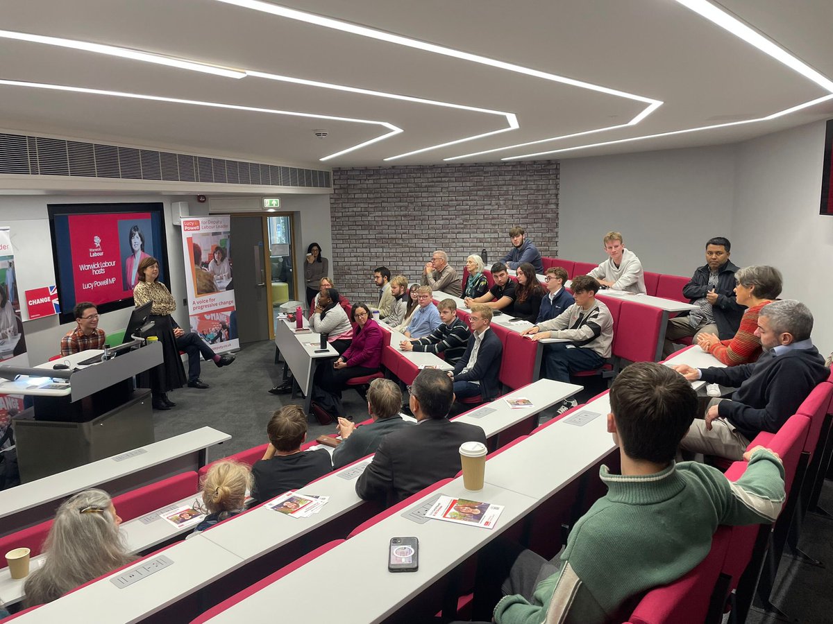 LucyMPowell's tweet image. Good to be with the newly formed @WarwickLabour and local members from the area with @MattWestern_ yesterday. 

We need to be attracting new young members to Labour, and that&apos;s something I&apos;ll prioritise.