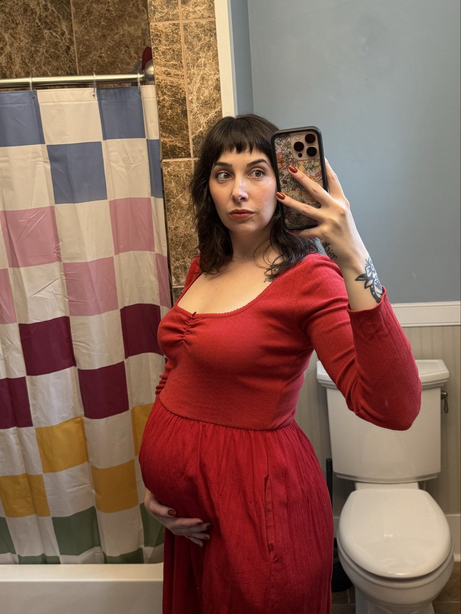 Elizabeth tweet media