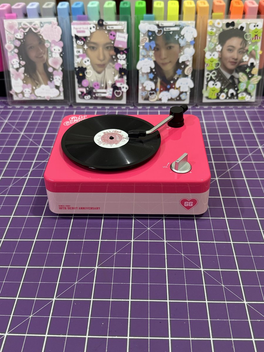 ana⁸¹ tweet media