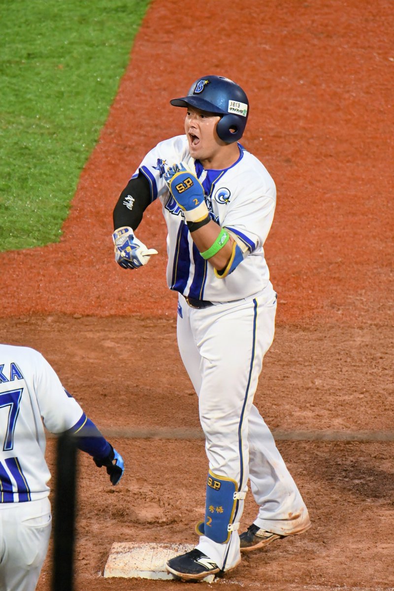 baystars_19hama's tweet image. 【10/11 ハマスタ】吠え牧
＃baystars #牧秀悟