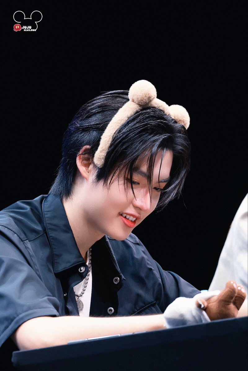 jujukeailong's tweet image. 宝宝👶🏻🤏🏻萌鼠了

LUKEMICK FIRST FANSIGN

#GMMTVFANIVALxLukeMick
#LukeMick #mickmetas
111025