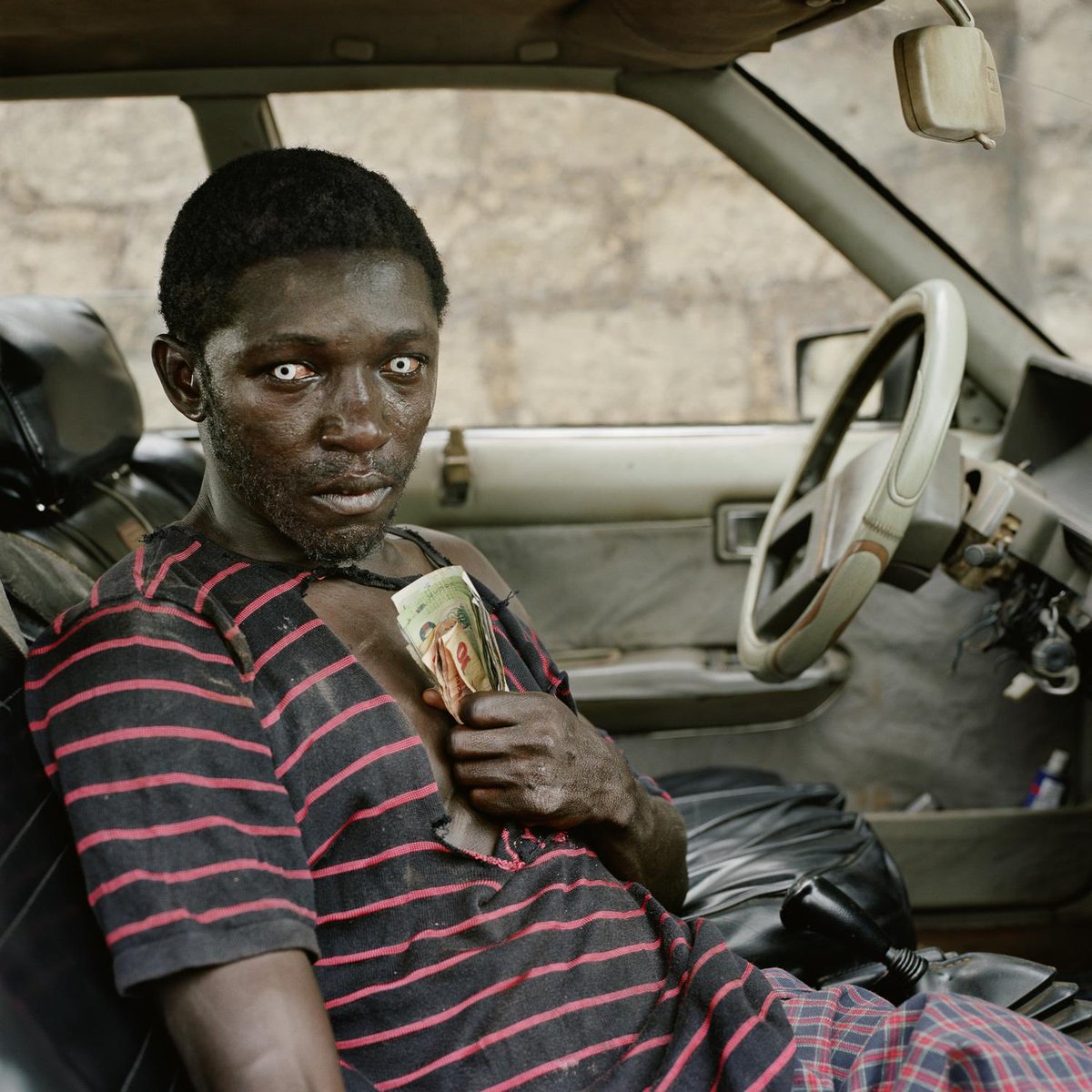 Les puissantes photos de Pieter Hugo au Nigeria entre 2005 et 2008