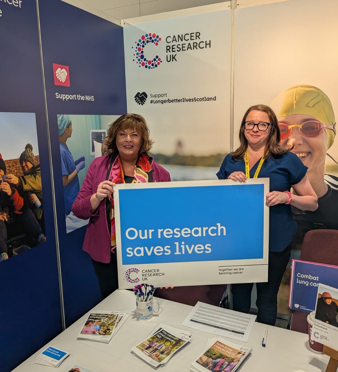 CRUKScotland's tweet image. .@FionaHyslop MSP came by our exhibition stand at SNP Conference to chat to us today about the need for targeted lung screening programme in Scotland. Thank you! #LongerBetterLivesScotland #SNP25