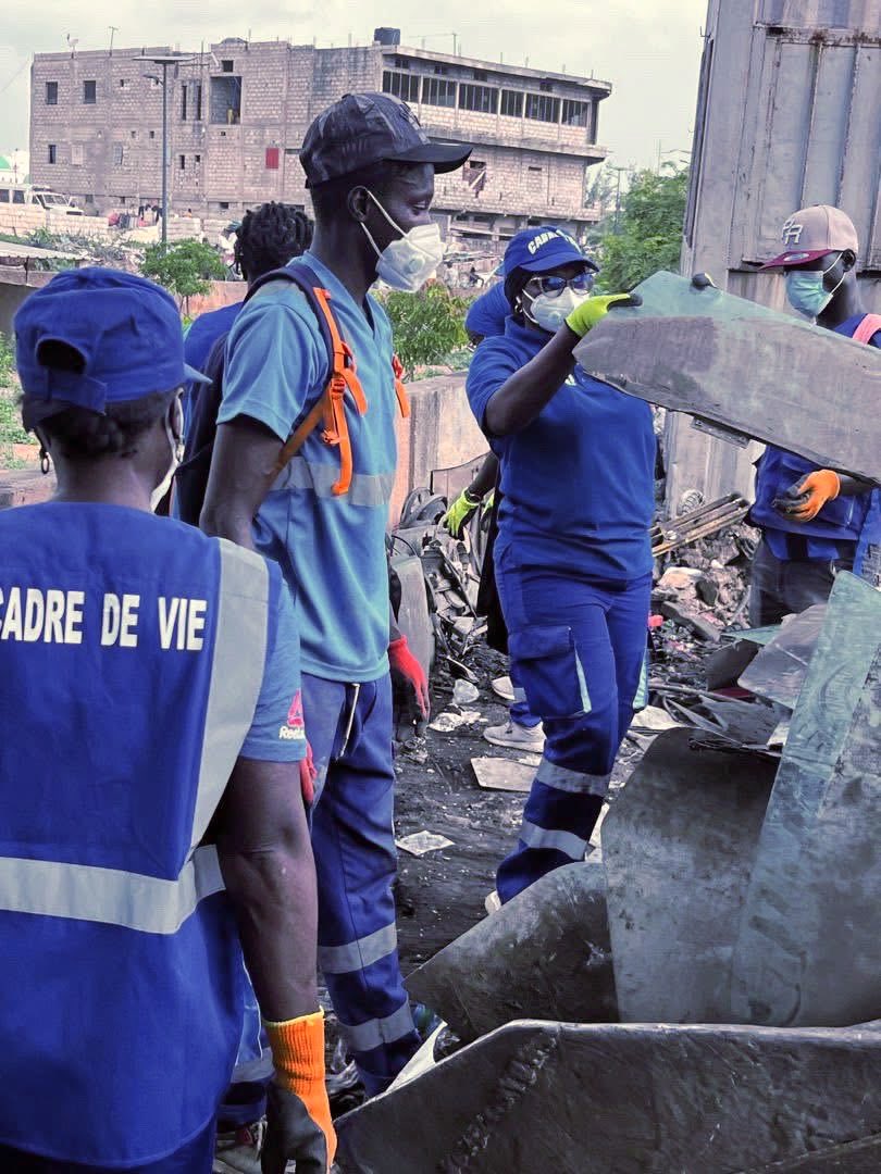 MintBambaCisse's tweet image. Opération de sécurisation et désencombrement à Grand-Yoff.
Dans le cadre de la politique de lutte contre l’occupation anarchique de l’espace public, la Direction Générale du Cadre de Vie et de l’Hygiène Publique (DGCVHP) a mené, ce samedi 11 octobre 2025, une importante…