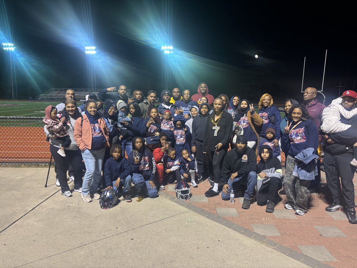 Good Senior Night Win!
The Family came thru! ❤️
Thank you for the support!