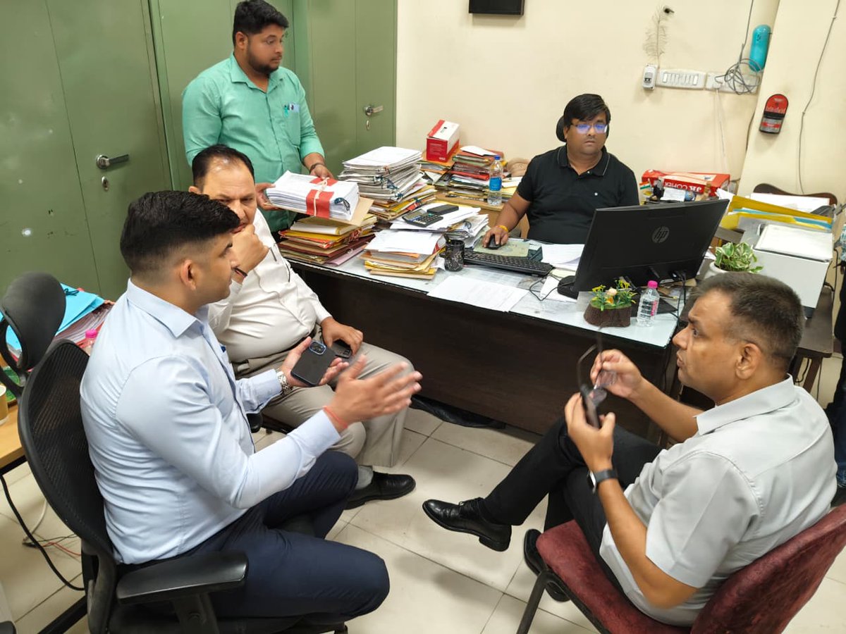 news21national's tweet image. एसएमएस में डॉ. मनीष अग्रवाल के खिलाफ एसीबी जांच  

#ACBAction #SMSHospital #CorruptionProbe #MedicalCollege #JaipurNews #BreakingNews #LatestNews #HindiNews #News21 #News21National