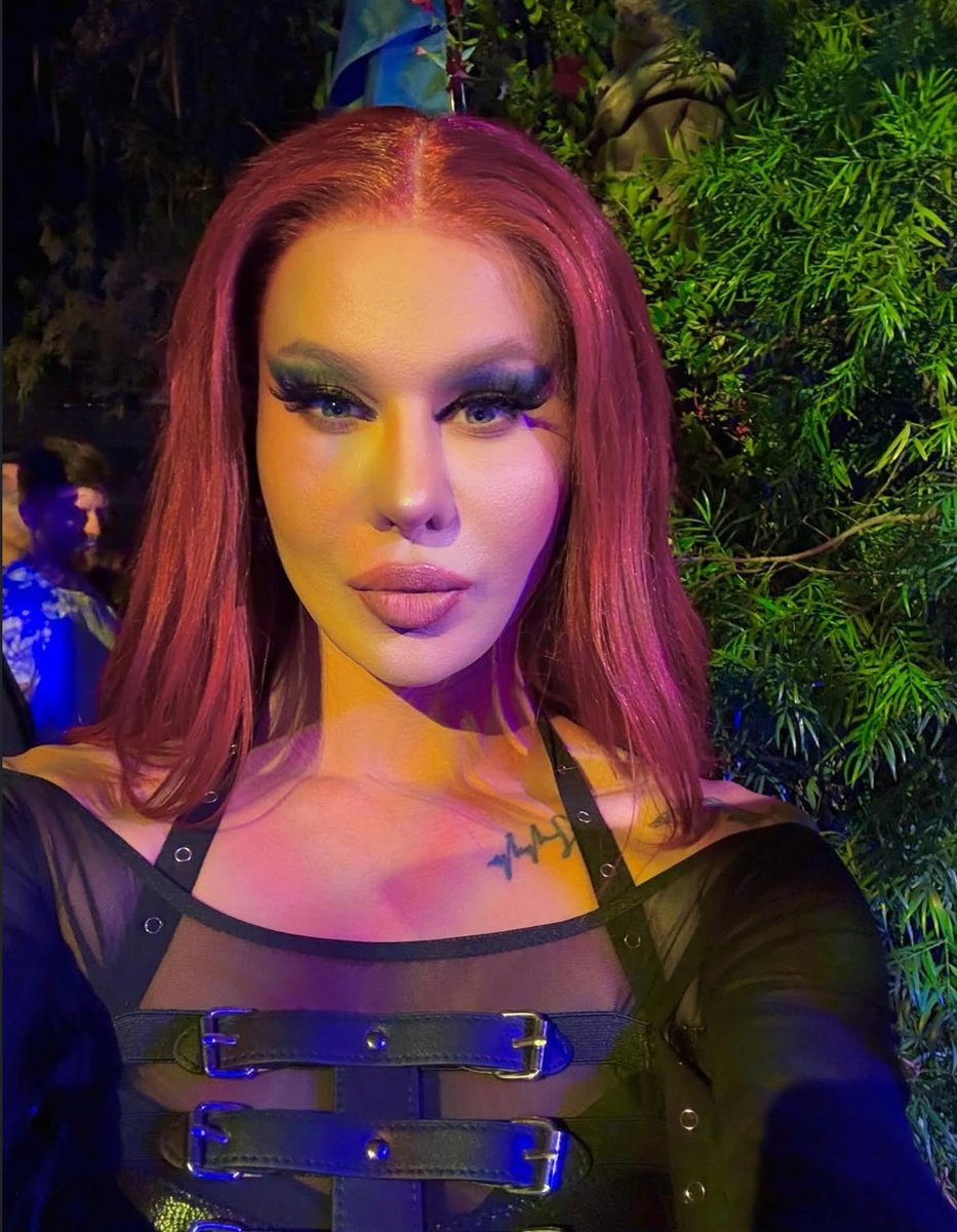 Drag Crave tweet media