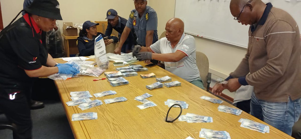 SAPoliceService's tweet image. #sapsHAWKS Northern Cape: Kimberley POP received information regarding the dealing in dagga and the operation of an illegal pharmacy in Galeshewe, Nommer 2. POP and DPCI members attended the scene and found two Zimbabwean nationals, a husband and wife, operating an illegal…