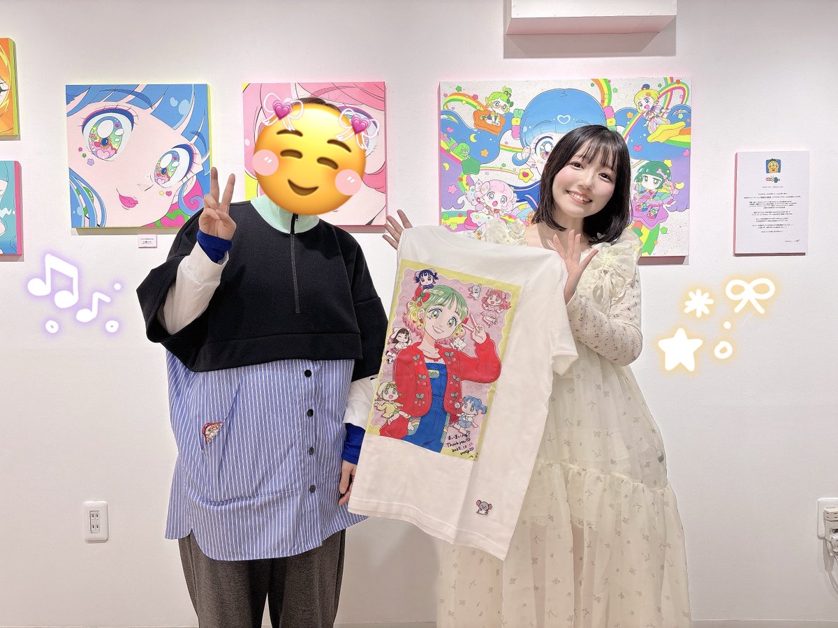 _m_aaii's tweet image. 💘大好きなイラストレーターの
mogさんの個展へ！🌈💫

美しい原画を間近で拝める貴重な体験😭♡
グッズも可愛過ぎてたくさんGET!😻🎀
そしてなんと…描いていただいた生誕Tに特別にサインをしていただきました…！！😭💘🏆✨
お写真まで🥹本当にありがとうございます🥹

明後日までです！ぜひ！！🎨✨