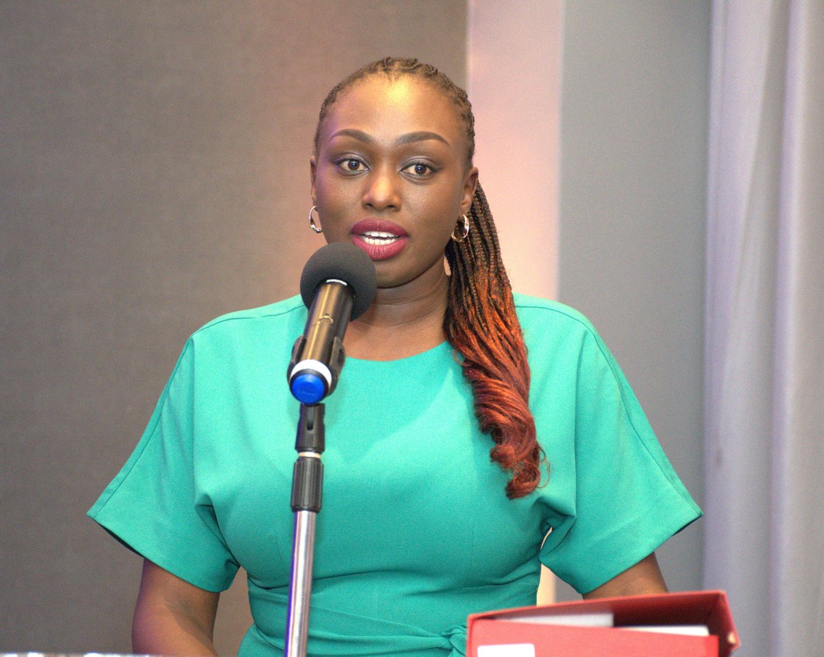 CCC_COMESA's tweet image. #CCCMediaAwards2025 #10October2025 
#Nairobi-#Kenya 

Ms Betty Kiptum of Kenya Broadcasting Corporation @KBCChannel1  was awarded the winner of the Television category of the #CCC 2nd Business Reporters Competition 2024/2025. The award was a product of the George Lipimile Award…