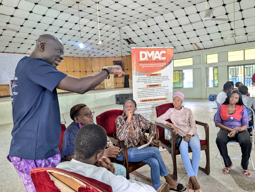 iamrobotboy's tweet photo. Who's going to effect change in #Koforidua?
This is the question posed by @KolaNut as a participant in the "Youth in Governance" breakout session.
Session is led by Fadila.
#BCKdua https://t.co/ZxwfJd3A3W