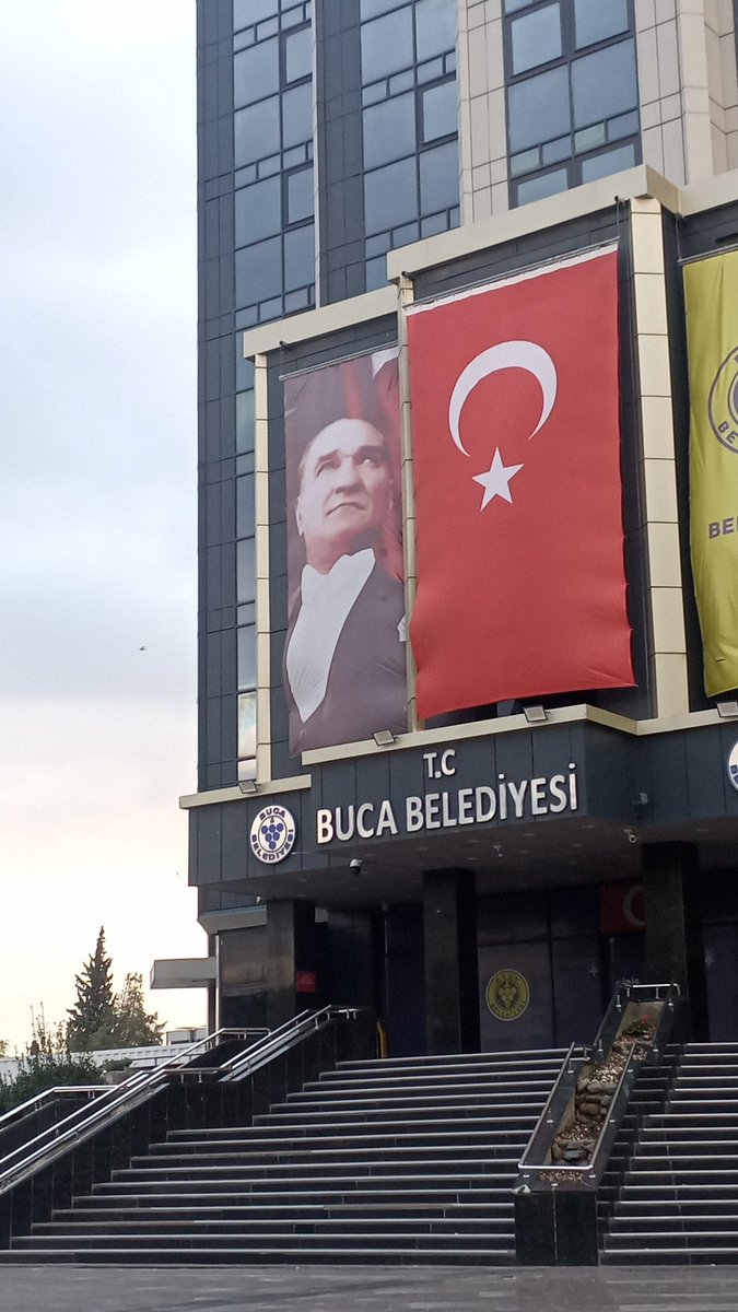 Bugün izmirdeyim millet ciftimizin davetini geri çevirmek olmazdı.🥰🥰