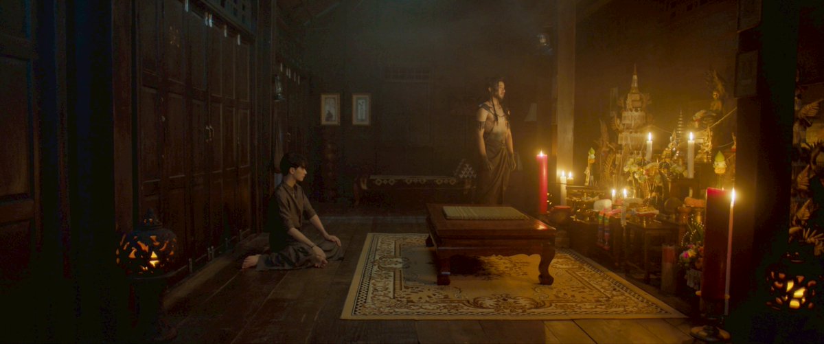 KhemjiraSeries's tweet photo. “นิมิตรที่กูแสดงให้มึงดู คือเรื่องที่จะเกิดขึ้นจริง… ในคืนวันพรุ่งนี้”

สาธุ 🙏🏻 ที่แท้ก็เป็นนิมิตรของท่านเจ้าป่าเจ้าเขาที่มาบอกพ่อครูนี้เองจ้ะ 

Khemjira The Series EP10
#เขมจิราต้องรอดEP10 https://t.co/Y9xt7BVXsY