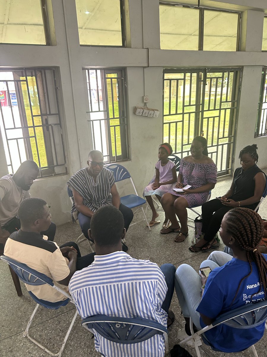 BcKoforidua's tweet photo. Francis Kumadoh @kumadorian1 is the #CleanAirGhana Community Leader for #Koforidua.
He led a #bckdua breakout session on air quality, #CleanAir4All etc @
#BarcampKoforidua 2025.
Cc @CleanAirFund @newnarratives
#KofcityKonnect #bckdua25 @GhanaThink @IvyEnyonam_ @EfuaIsEnuf https://t.co/v8Uk1Z0SaA