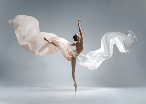 PodiatryMarket's tweet photo. 🩰 DANCER’S TENDON NIGHTMARE: FHL tendinopathy is 3X MORE SEVERE in dancers than non-dancers—71% have TENDON TEARS vs only 30% in non-dancers. Ballet is literally ripping your toe flexor tendon apart from the inside. En pointe? More like en-torn. 💔🦶 #DancersInjury #FHL https://t.co/EhL7bWjZN9