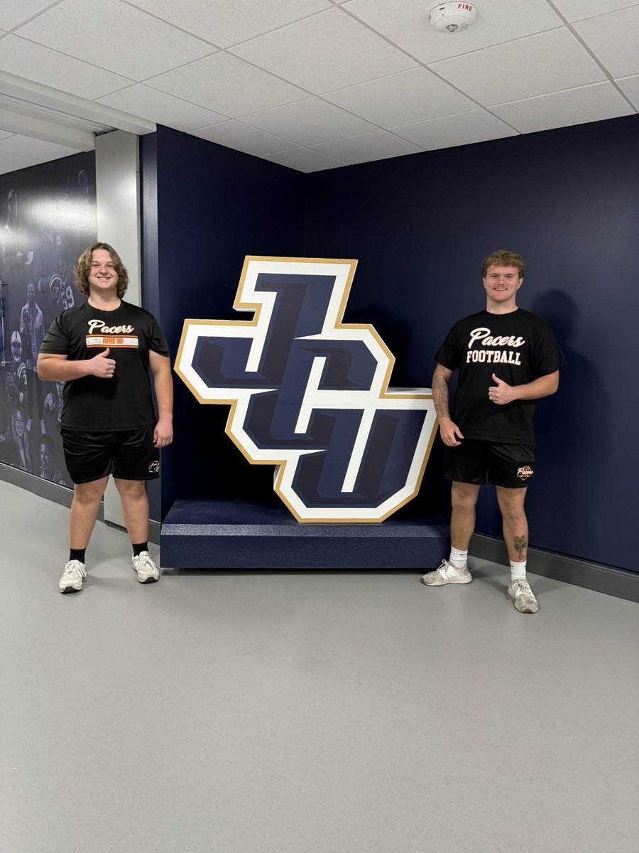 AndreGarceau_07's tweet photo. Thanks to all of the John Carroll coaching staff and players I had an amazing time at this gameday visit!! Thank you for having me out. @FBCoachTJ @Jeff_Behrman @CoachJMonahan https://t.co/EA82jlt6X6